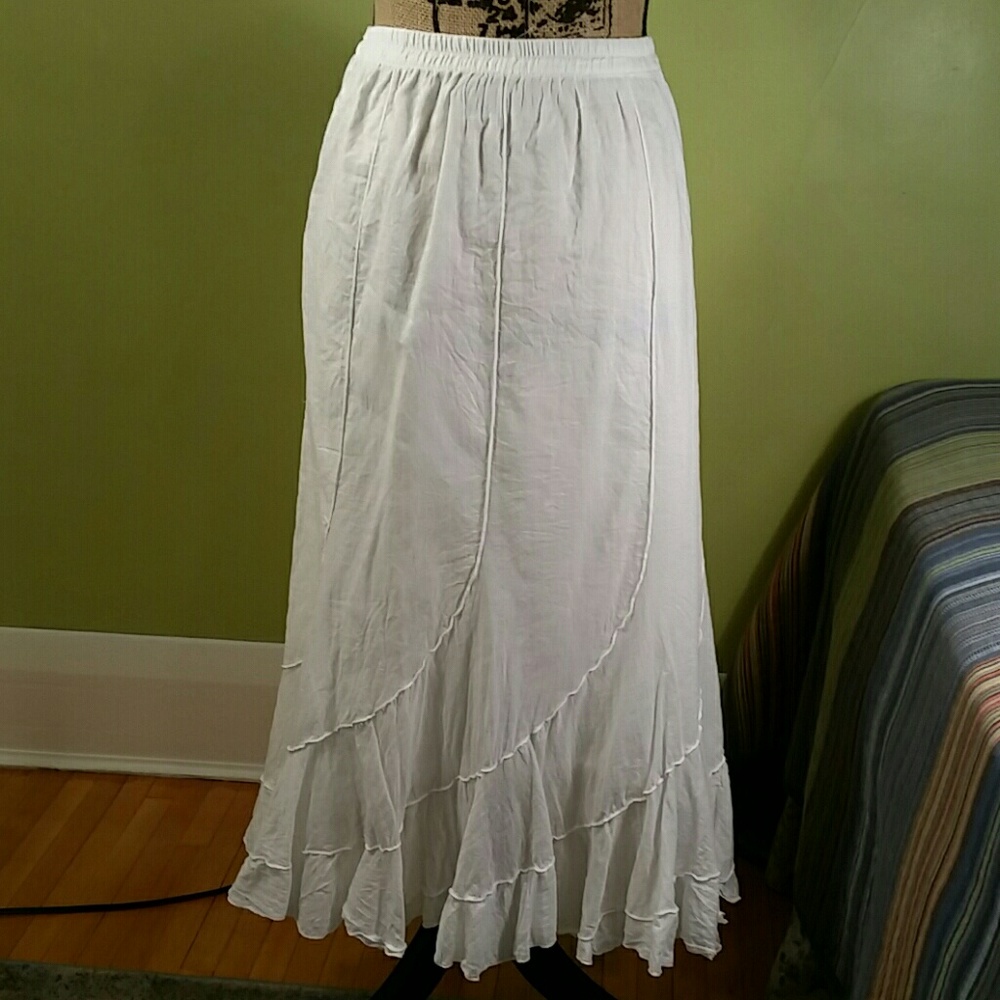 1X White Boho Skirt